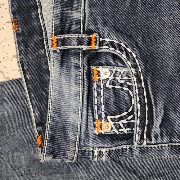 True Religion Straight Leg Acid Washed Jeans - Picture 4 of 16